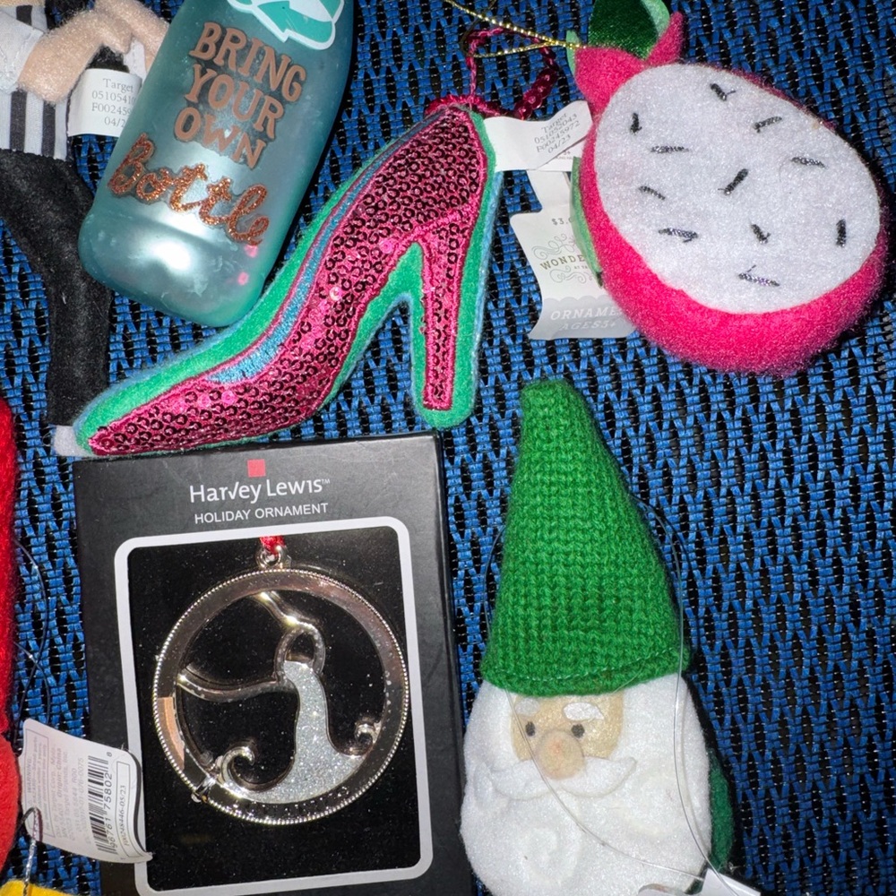Assorted Holiday Decorations - 9 - Picture 3 of 4